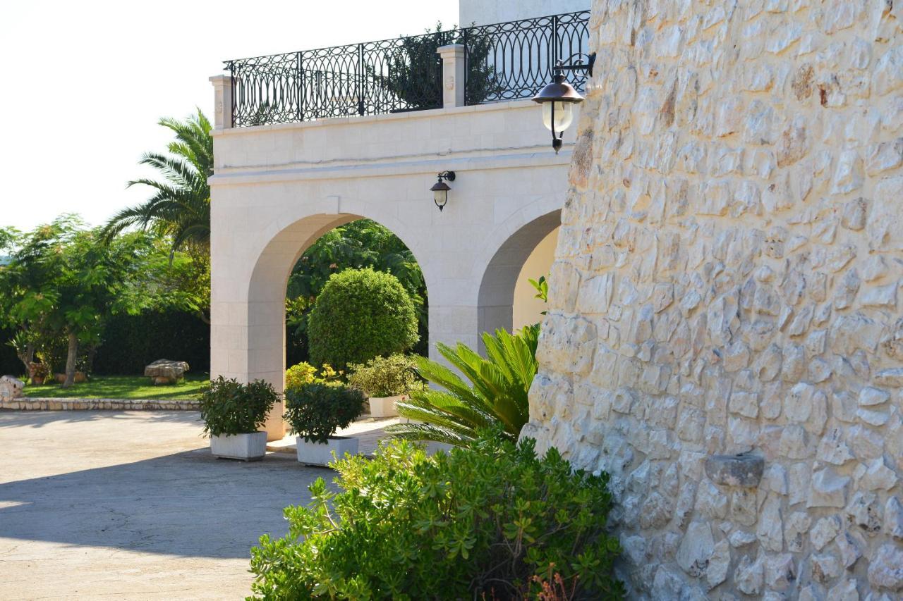 Masseria Peppeturro Cisternino Dış mekan fotoğraf
